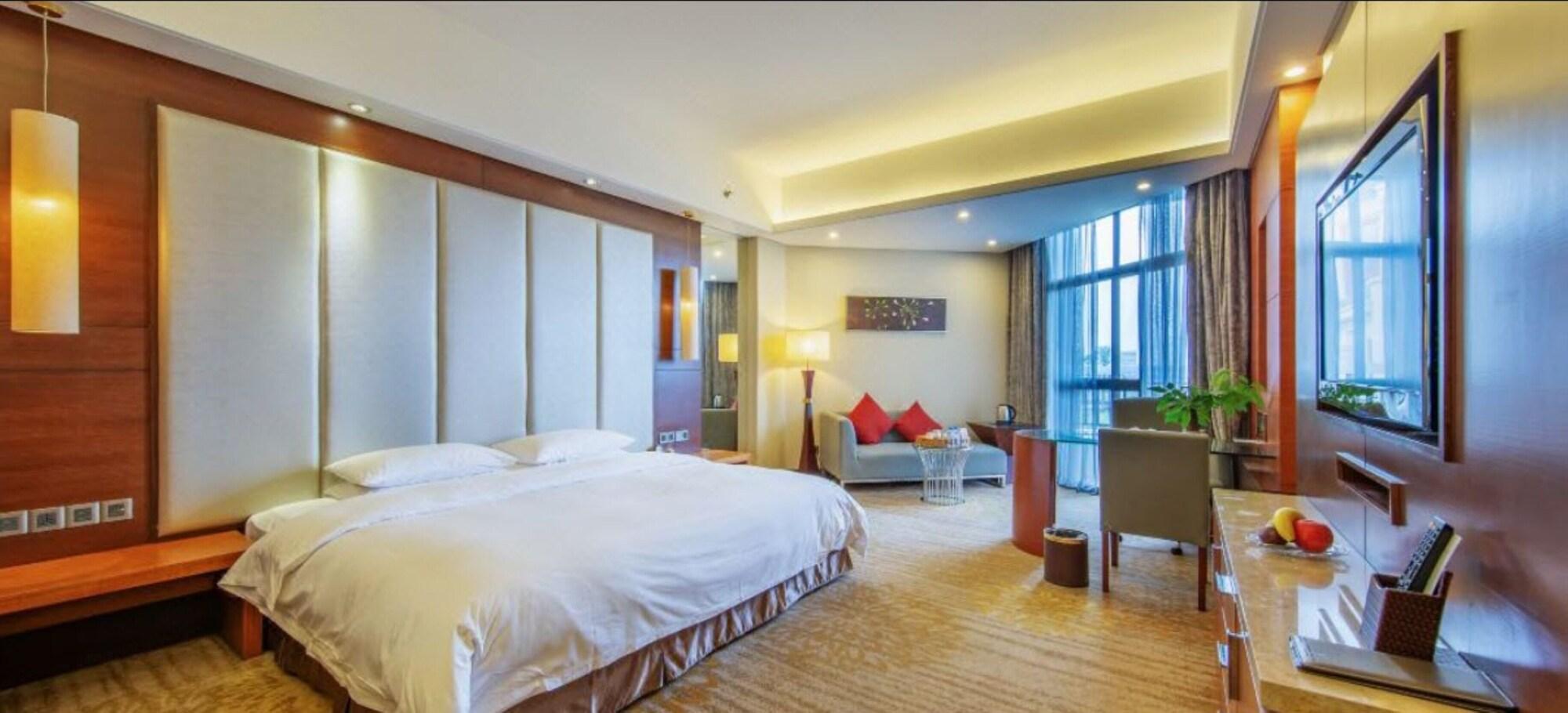 Отель Wanda Realm Xiamen North Bay Экстерьер фото