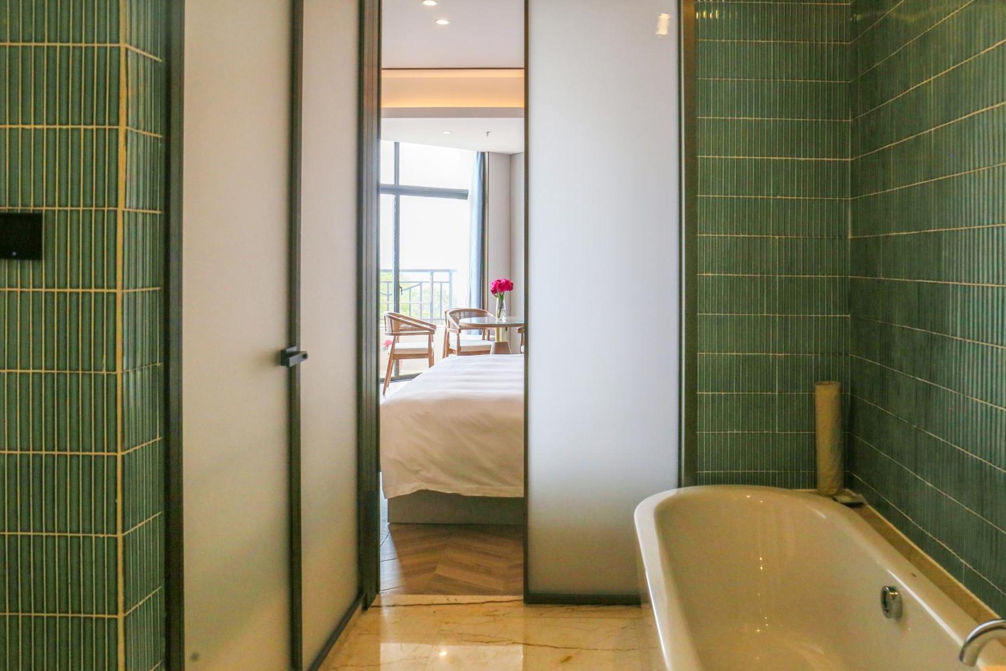 Отель Wanda Realm Xiamen North Bay Экстерьер фото